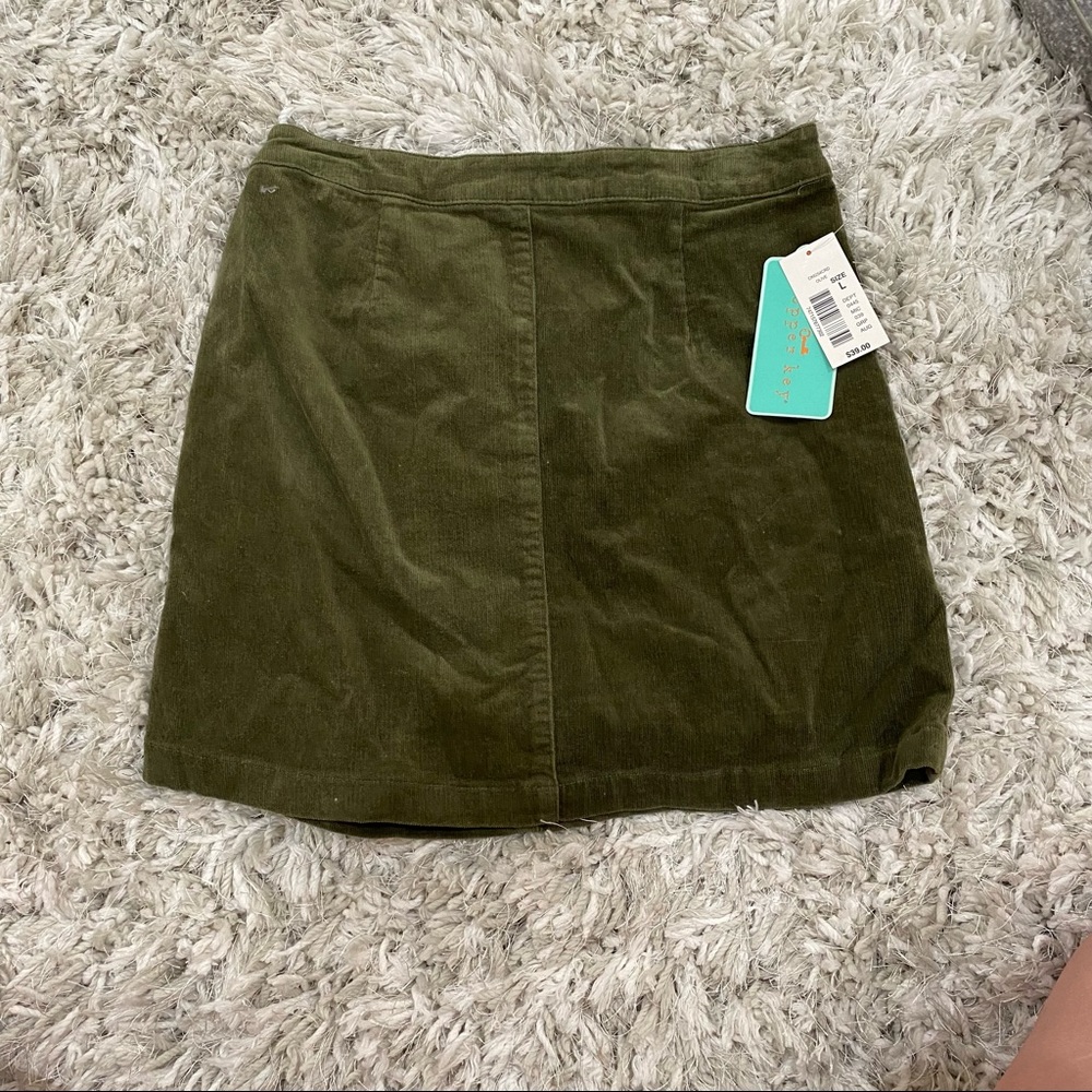 Green velvet skirt copper key